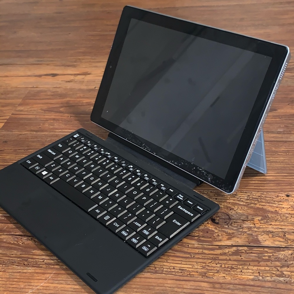 RCA CONVERTIBLE TABLET/COMPUTER